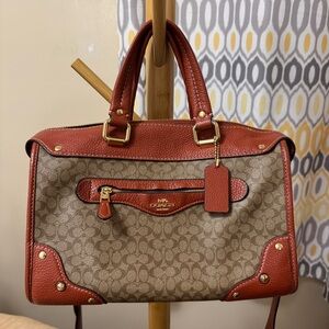 COACH Elegant Brown Satchel 💼